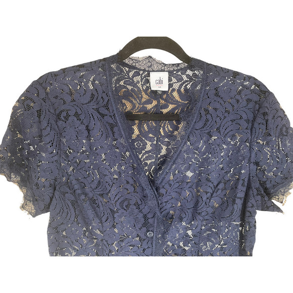 CABI NAVY BLUE LACE LONDON TOP #3073 SIZE MEDIUM - Picture 2 of 10